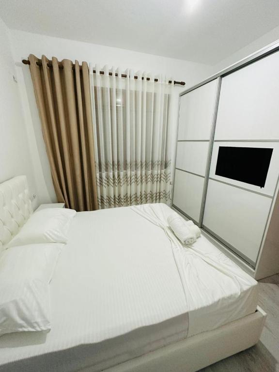 Proper Home 1 - Image 8
