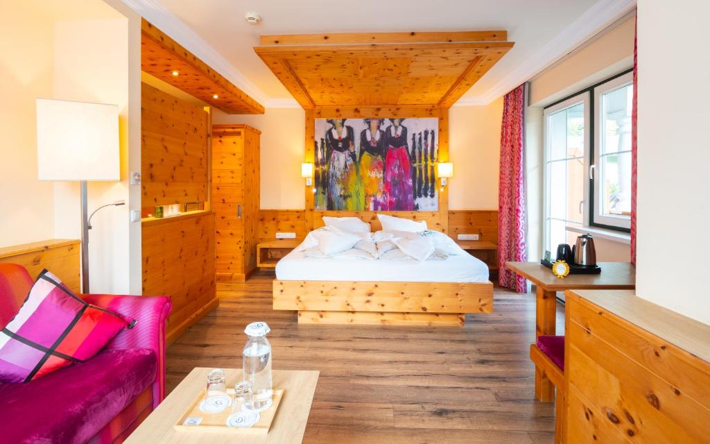 Postel nebo postele na pokoji v ubytování Sylvana's Wohlfühl Hotel