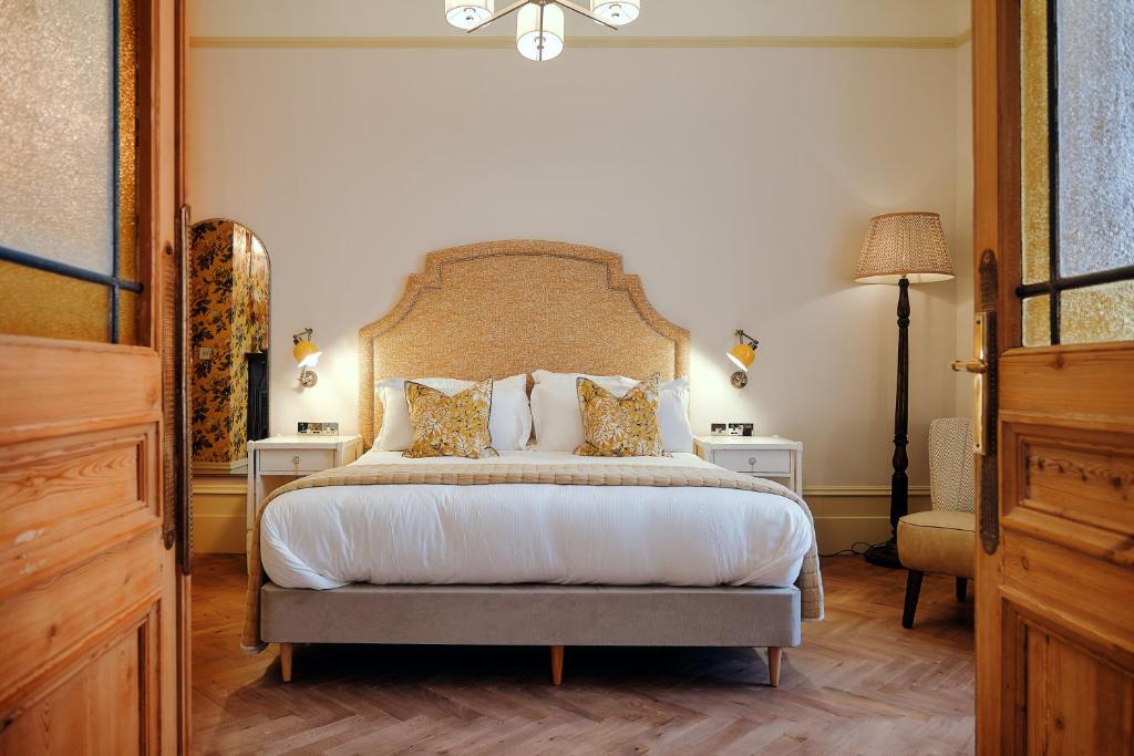 The Black Lion Pub & Boutique Guesthouse - Resim 4