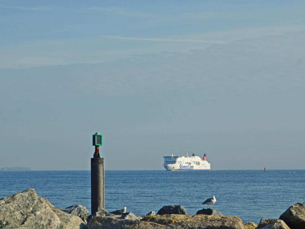Galeriebild der Unterkunft Hausboot Floating 44 in Laboe - Boot 3 in Laboe