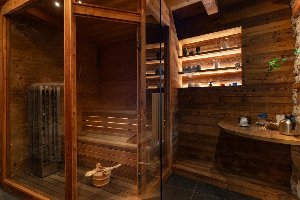 Kúpeľňa v ubytovaní Au coeur du village Chambres d'hôtes & SPA