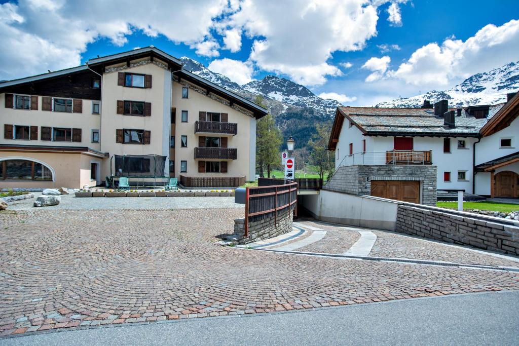 Nespecifikovaný výhled na hory nebo výhled na hory při pohledu z aparthotelu