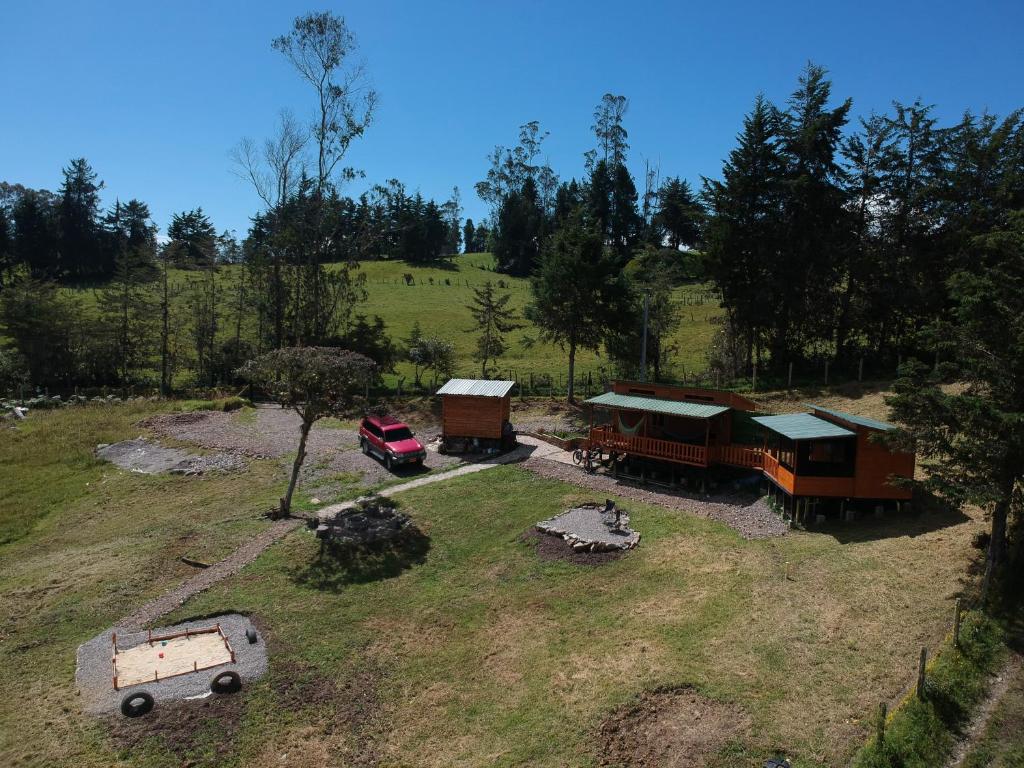 Cielo Verde Wood Tiny House, Tenza
