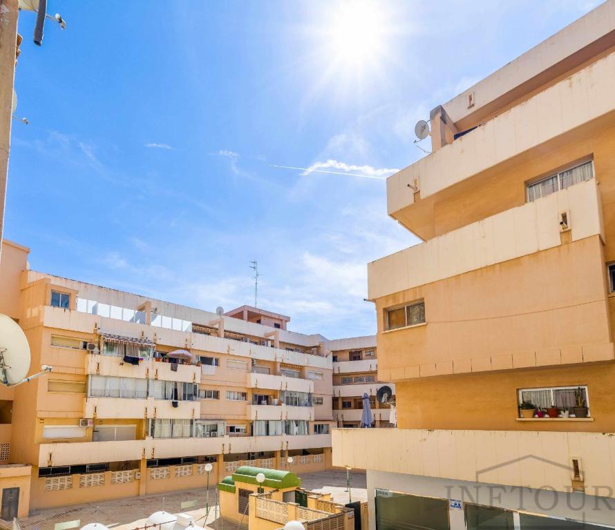 Budova, v ktorej sa apartmán nachádza