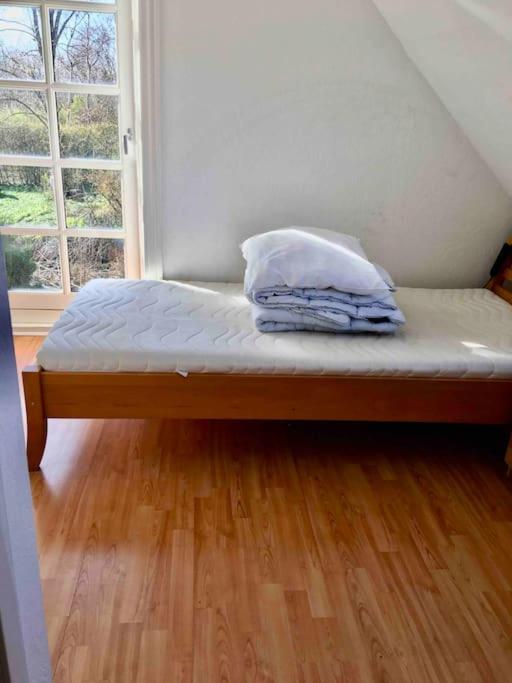Postel nebo postele na pokoji v ubytování Nordsoe Housing-Rørby Kalundborg