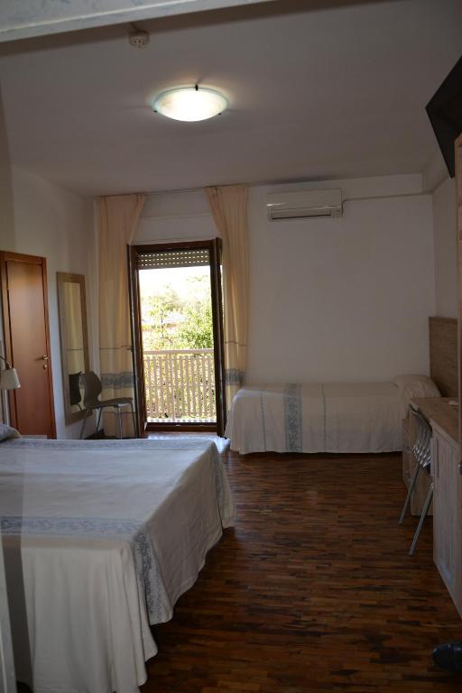 Hotel Citti - Triple Room With Balcony