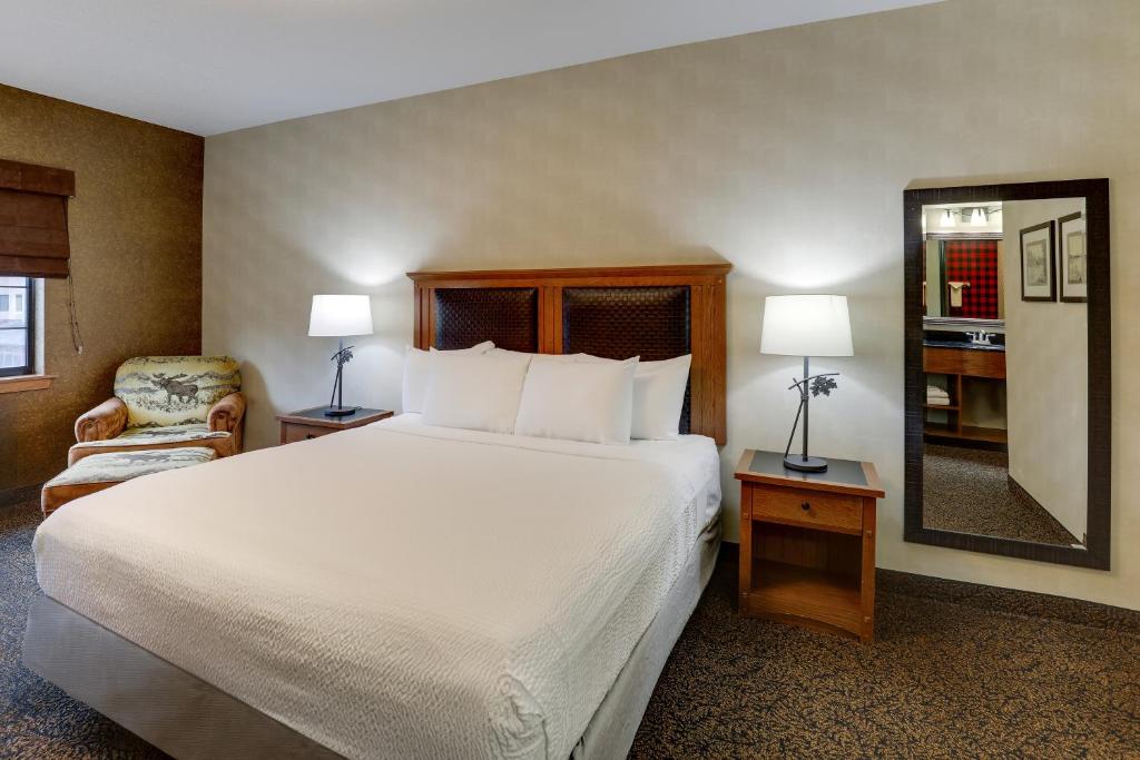 Stoney Creek Hotel Sioux City - Deluxe King Room