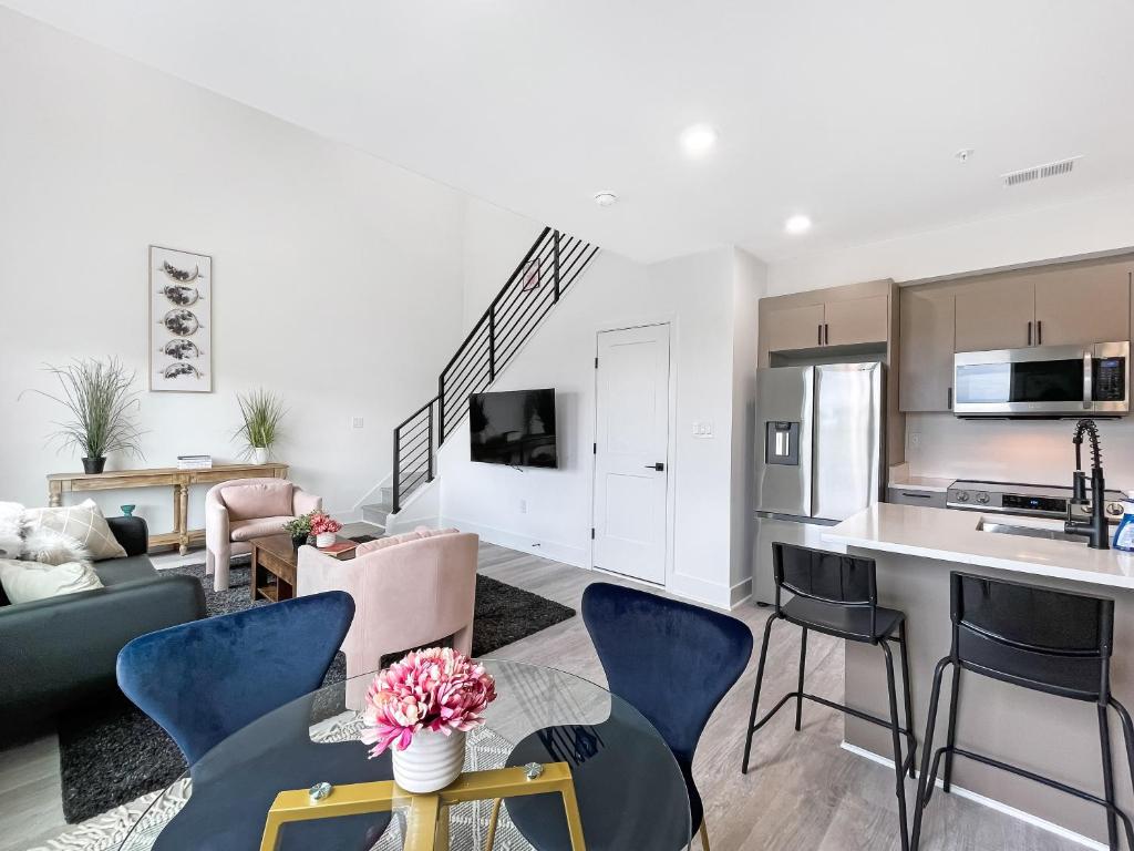 Mary's Stay Brookland - Three-Bedroom Apartment