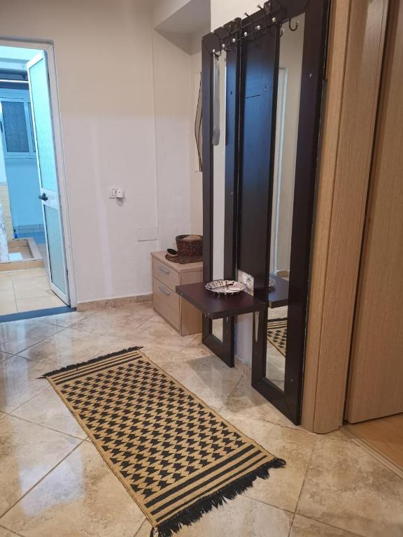 Downtown apartment Tirana (Myslym Shyri) - Imazhi 3