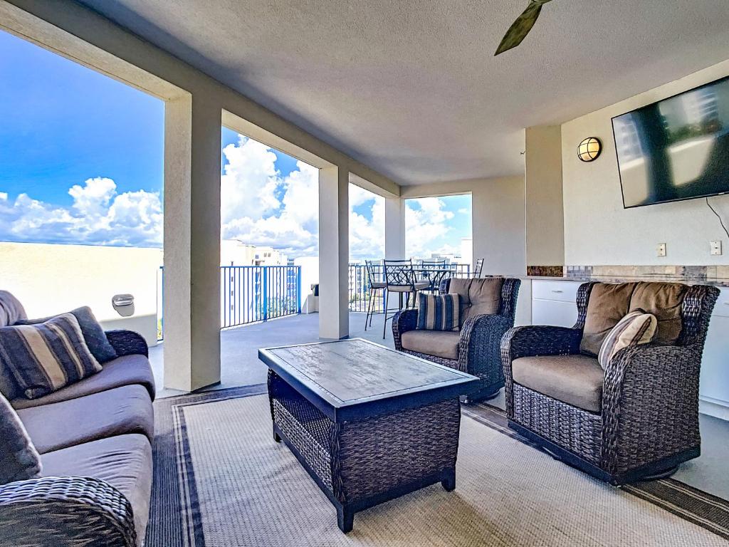 Picture of Penthouse, La Zenia, Private Garden inc, 8m pool. - Airbnb