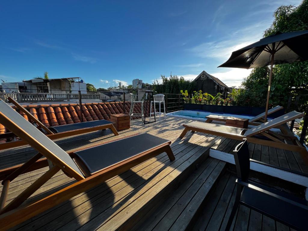 Bazén v ubytování Los Patios Hostel nebo v jeho okolí