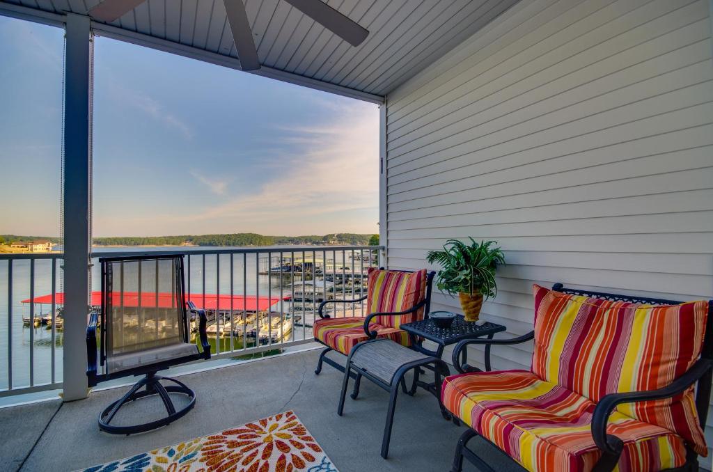 Lakefront Osage Beach Condo Newly Updated!, Osage Beach Updated 2023 Prices