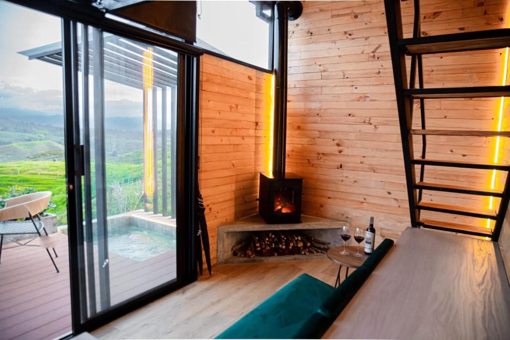 Üldine mäevaade või majutusasutusest Ecohotel Monte Tierra Habitaciones y Glamping pildistatud vaade