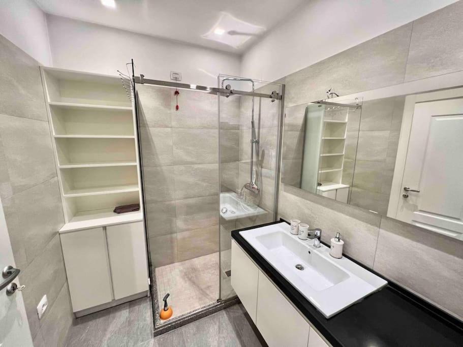 Tirana RING Center / 2BR Luxury Apartment - Image 8