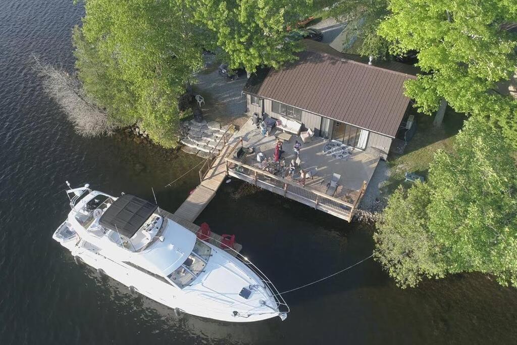 Driftwood Point Waterfront Cottage, Coboconk (updated prices 2024)