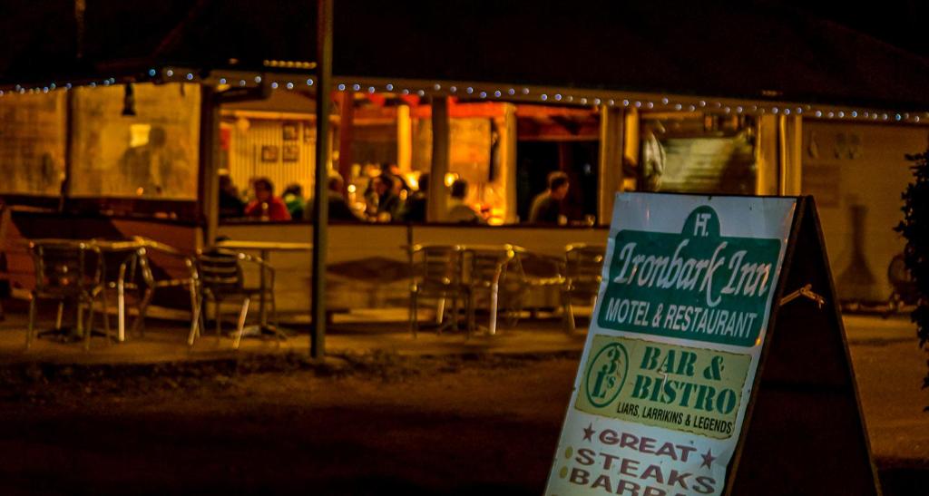 Certifikát, hodnocení, plakát nebo jiný dokument vystavený v ubytování Ironbark Inn