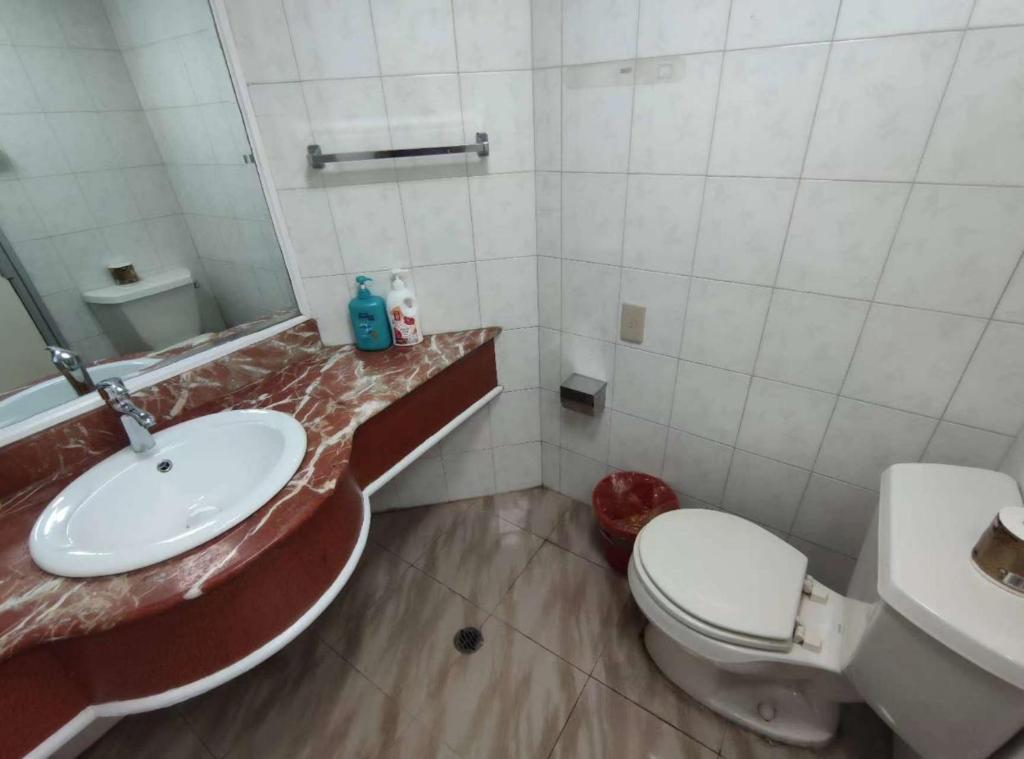 Koupelna v ubytování iNestin Shanghai Apt Lujiazui