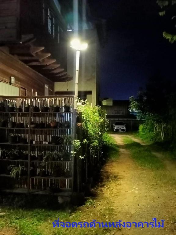 Zahrada ubytování Kwan Phayao LakeHouse กว๊านพะเยาเลคเฮ้าส์