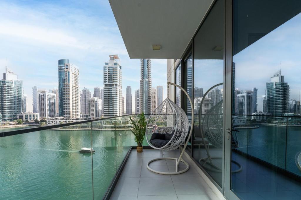 EasyGo - LIV Residences Dubai Marina 2 Bedroom View Marina