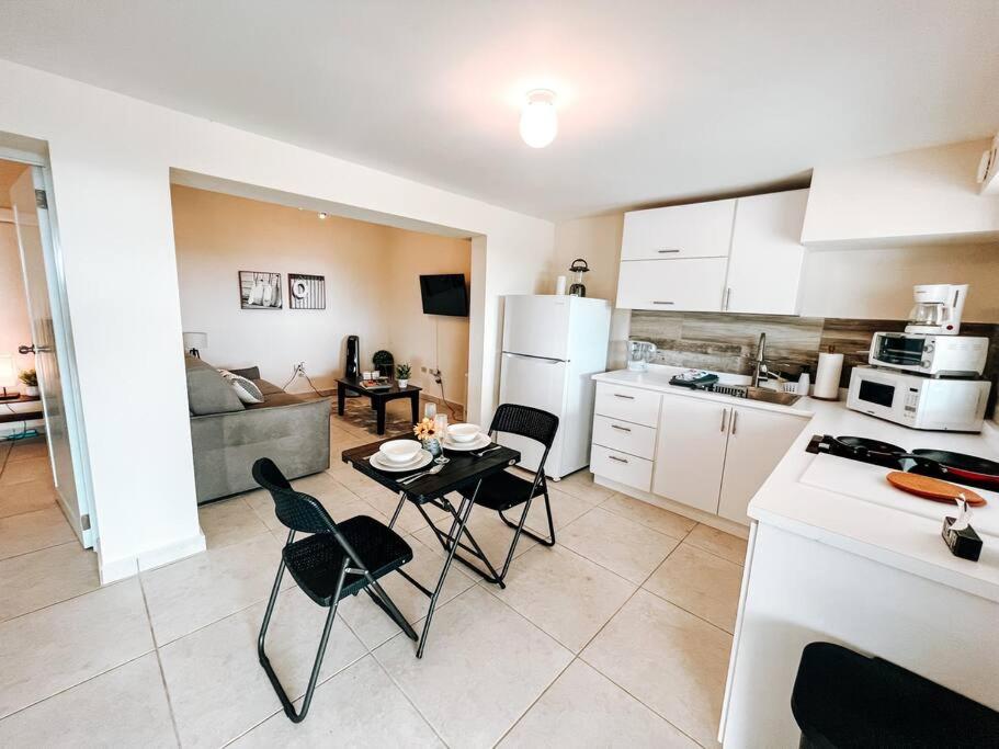 Ocean Harmony Spacious Apt W/ Ocean View Rincon, Rincon (updated