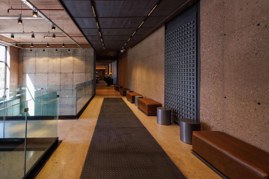 Posezení v ubytování Hualta Hotel Mendoza, Curio Collection by Hilton