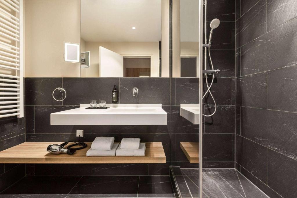 Vienna House Easy by Wyndham München - Resim 27