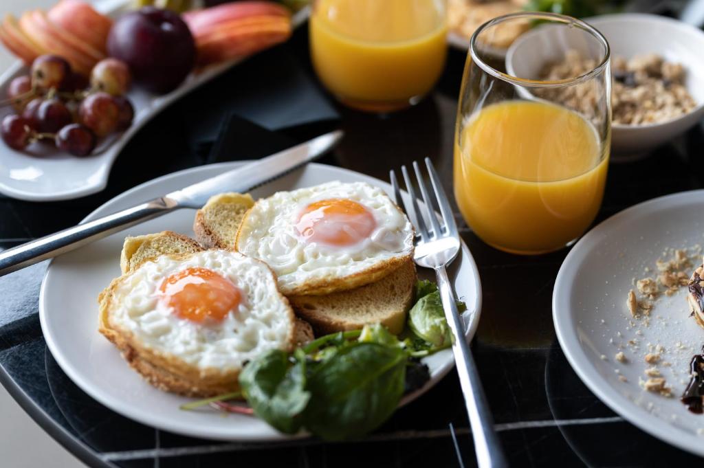 Opal Executive Suites - 3