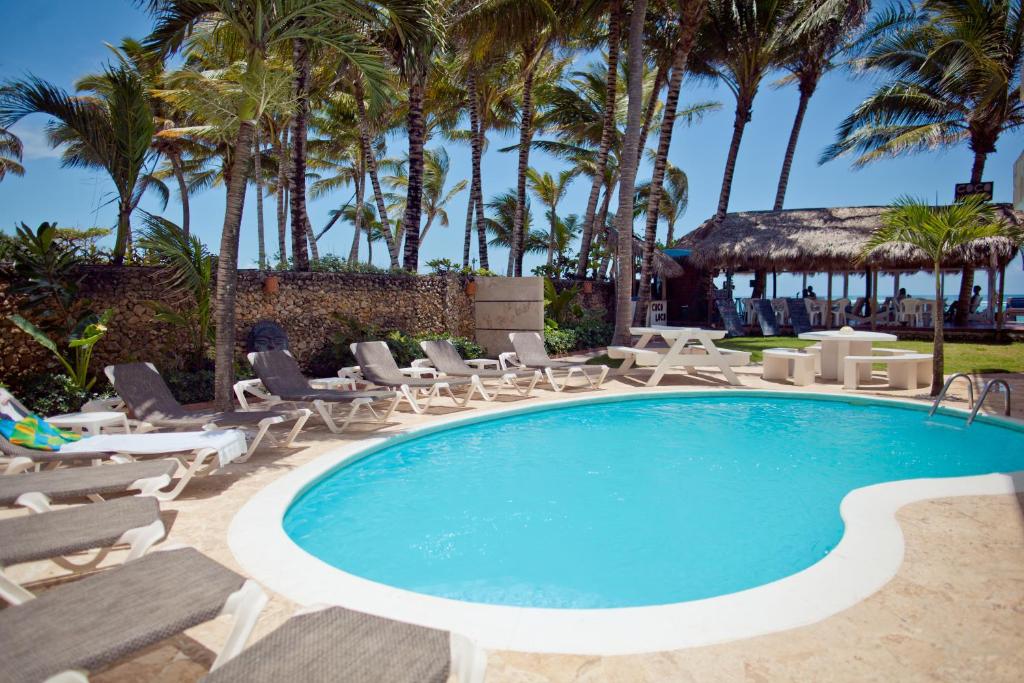 Bazén v ubytování Kite Beach Inn nebo v jeho okolí