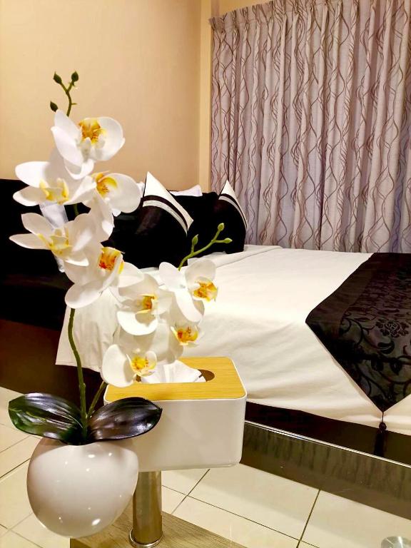 The Luka Guesthouse and Restaurant - Deluxe Double Room