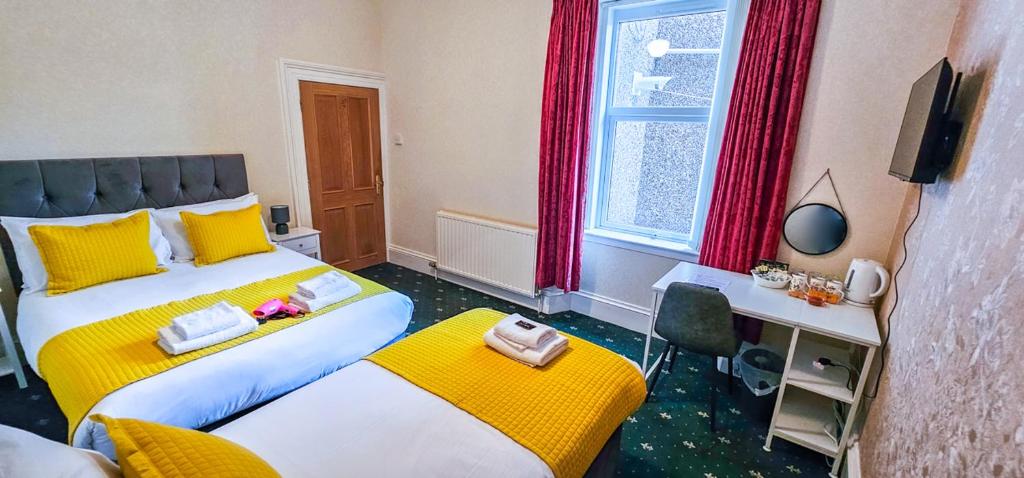 mySTAYINN Abermar Guest House - Basic Triple Room