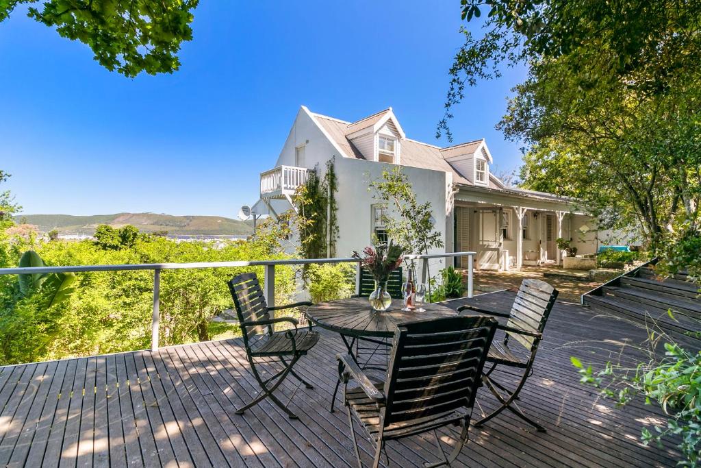 Hillside Homestead, Knysna (updated prices 2024)