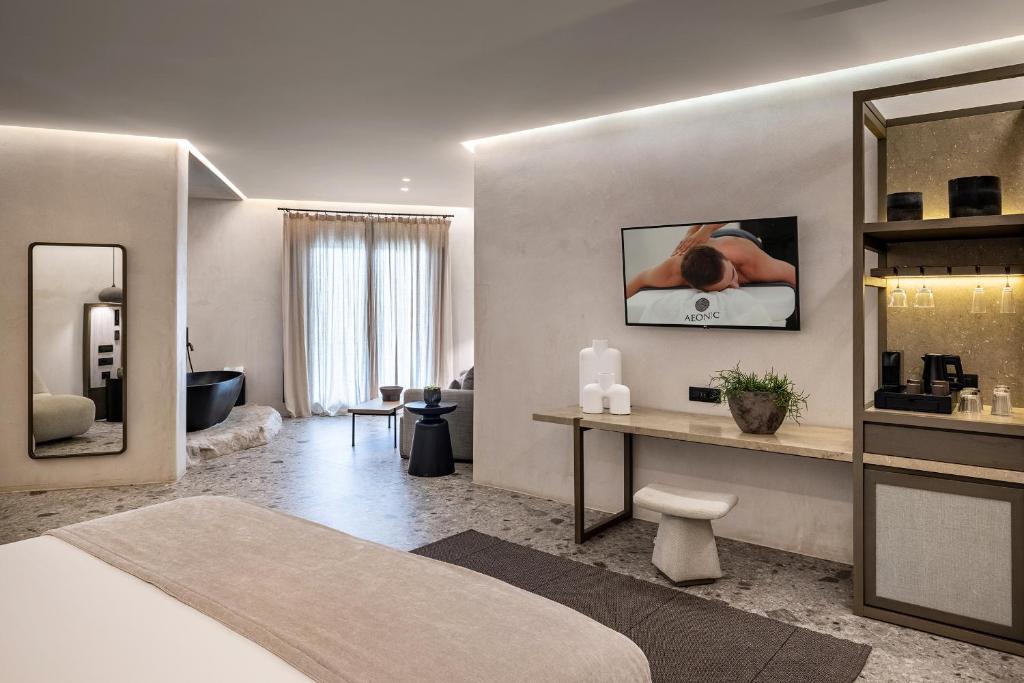 Aeonic Suites and Spa - 8