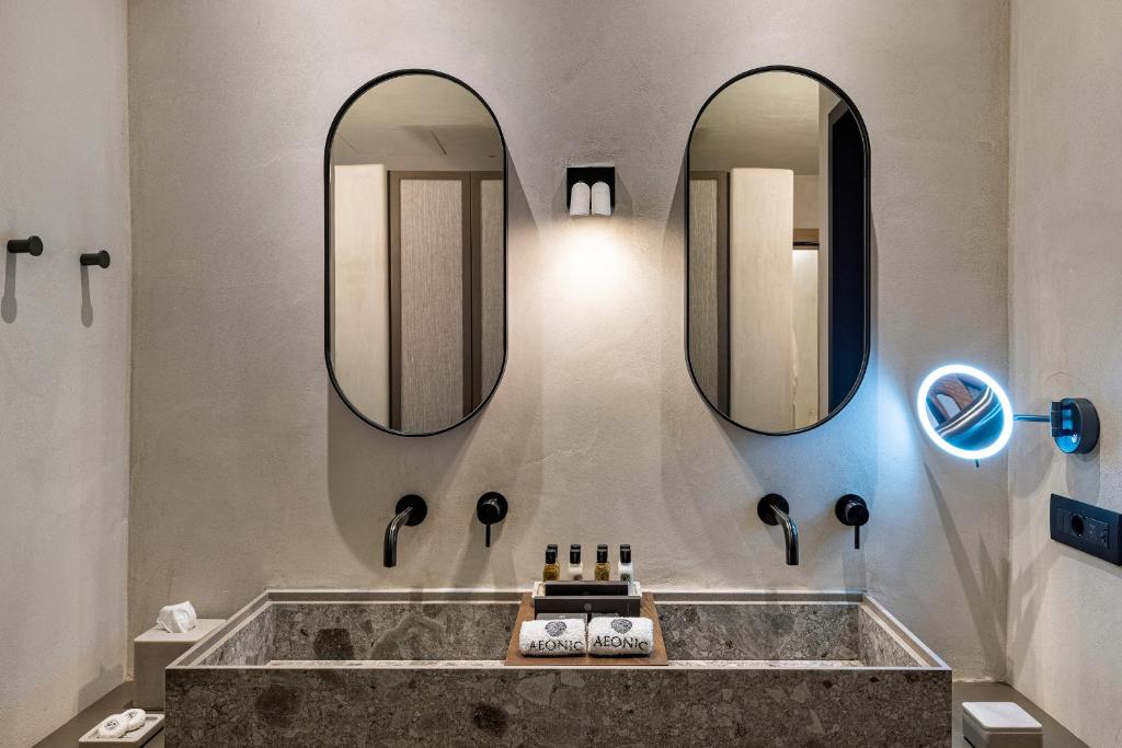 Aeonic Suites and Spa - 9