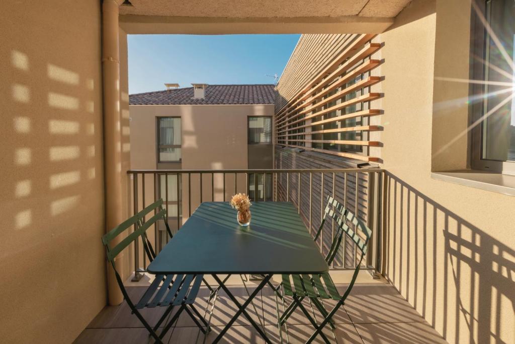 The Originals Résidence Aix Schuman - Resim 40