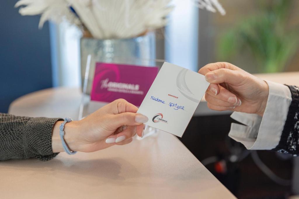 The Originals Résidence Aix Schuman - Resim 42