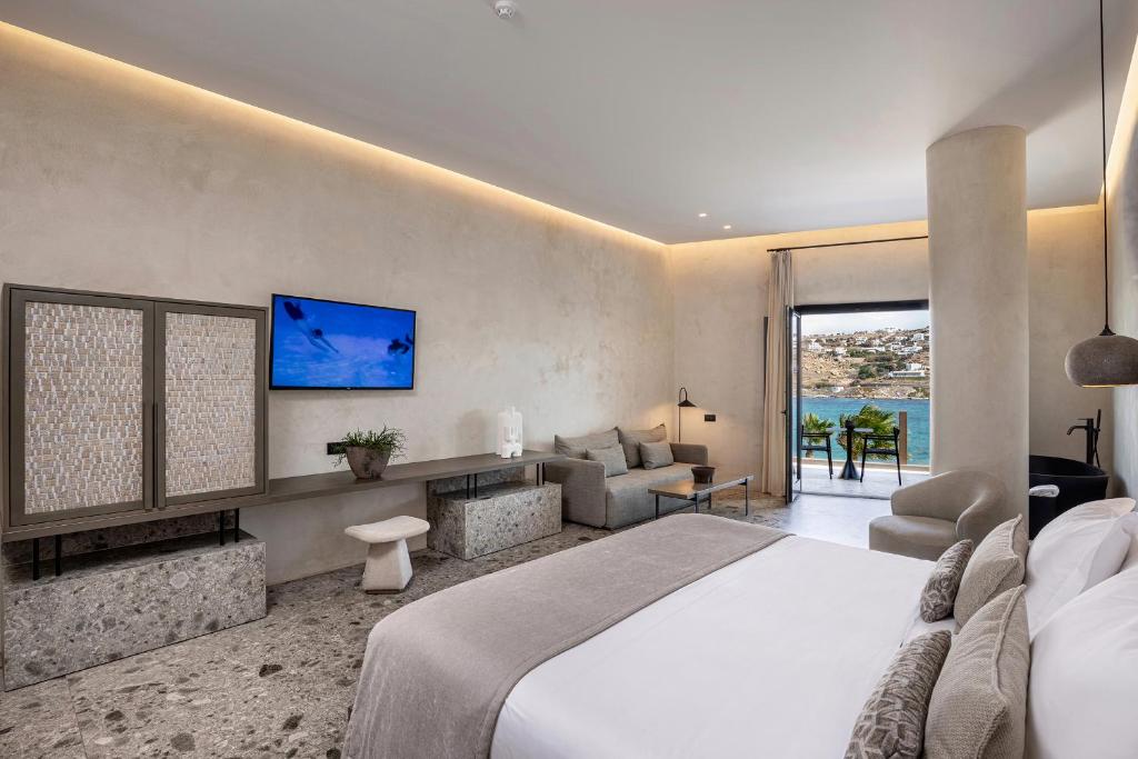 Aeonic Suites and Spa - 16