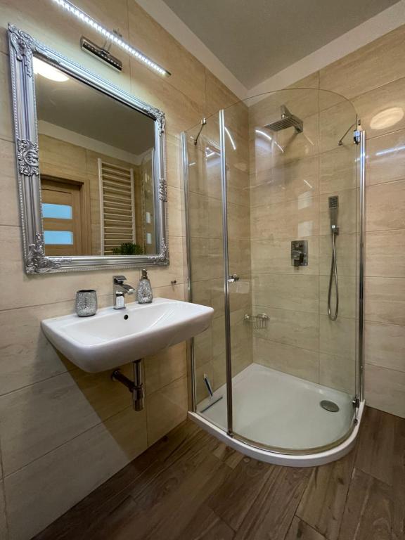 Garbary 100 CITY CENTER Apartment, free parking, self check-in 24h - 19