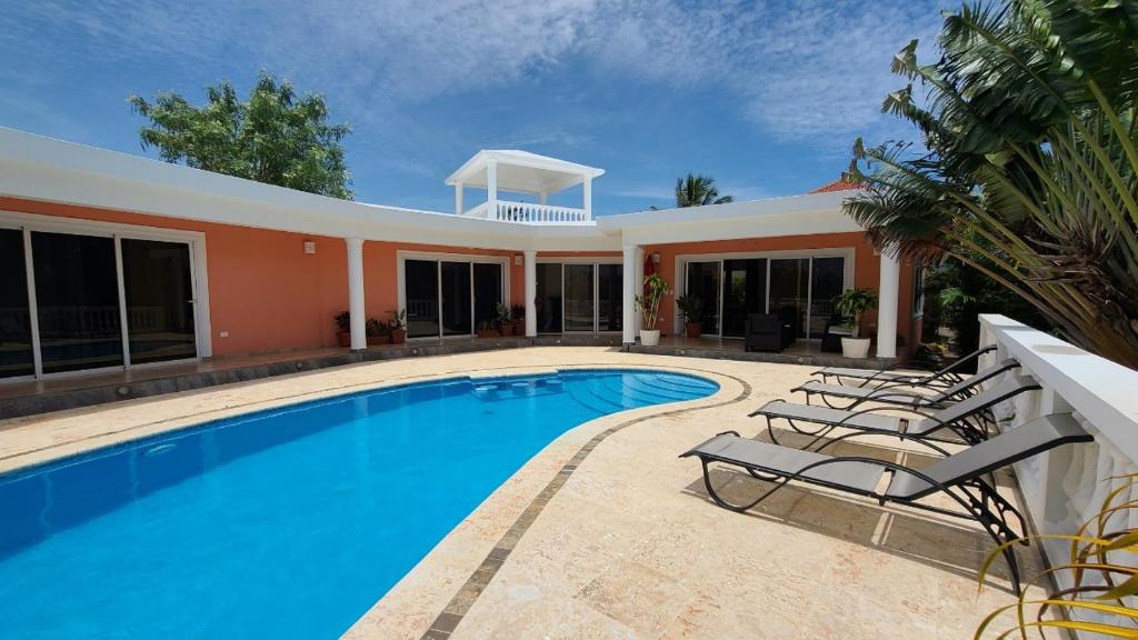House 24 in Casa Linda - Dört Yatak Odalı Ev