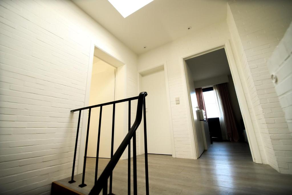 Fotografie z fotogalerie ubytování Privé kamer met chill room en gedeelde badkamer - rand Antwerpen - afrit E313 Wommelgem - vlakbij tramhalte lijn 9 en 24 v Antverpách