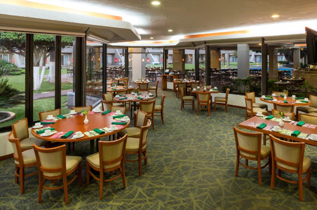 Restaurace v ubytování Camino Real Guadalajara