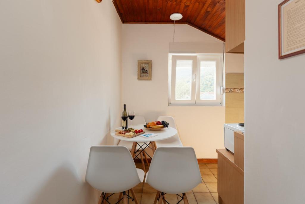 Villa Mia Apartments - 6