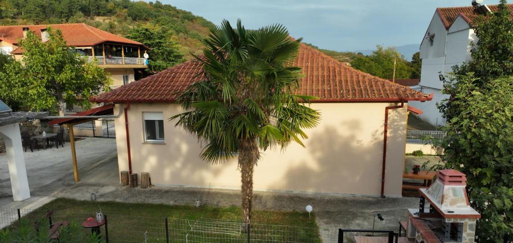 The building in which the holiday home is located