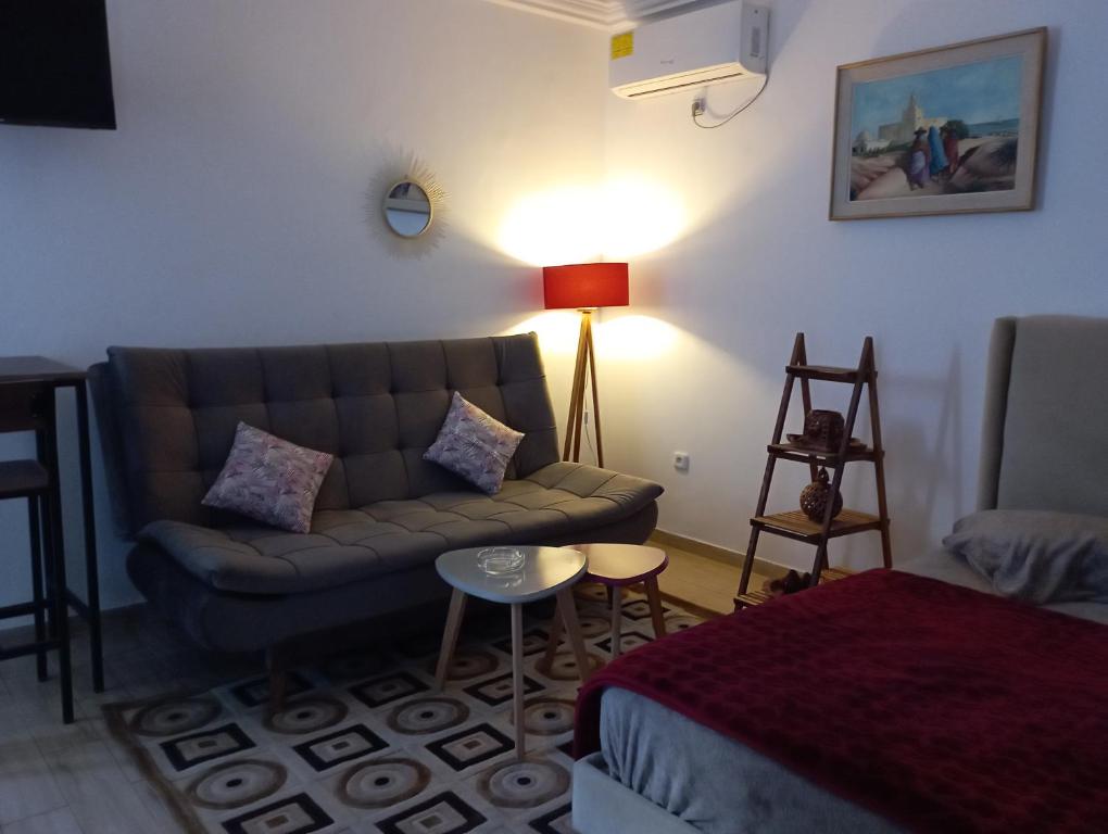 Modern Oasis - Rare stylish apartment - Apartamento De Una Habitación