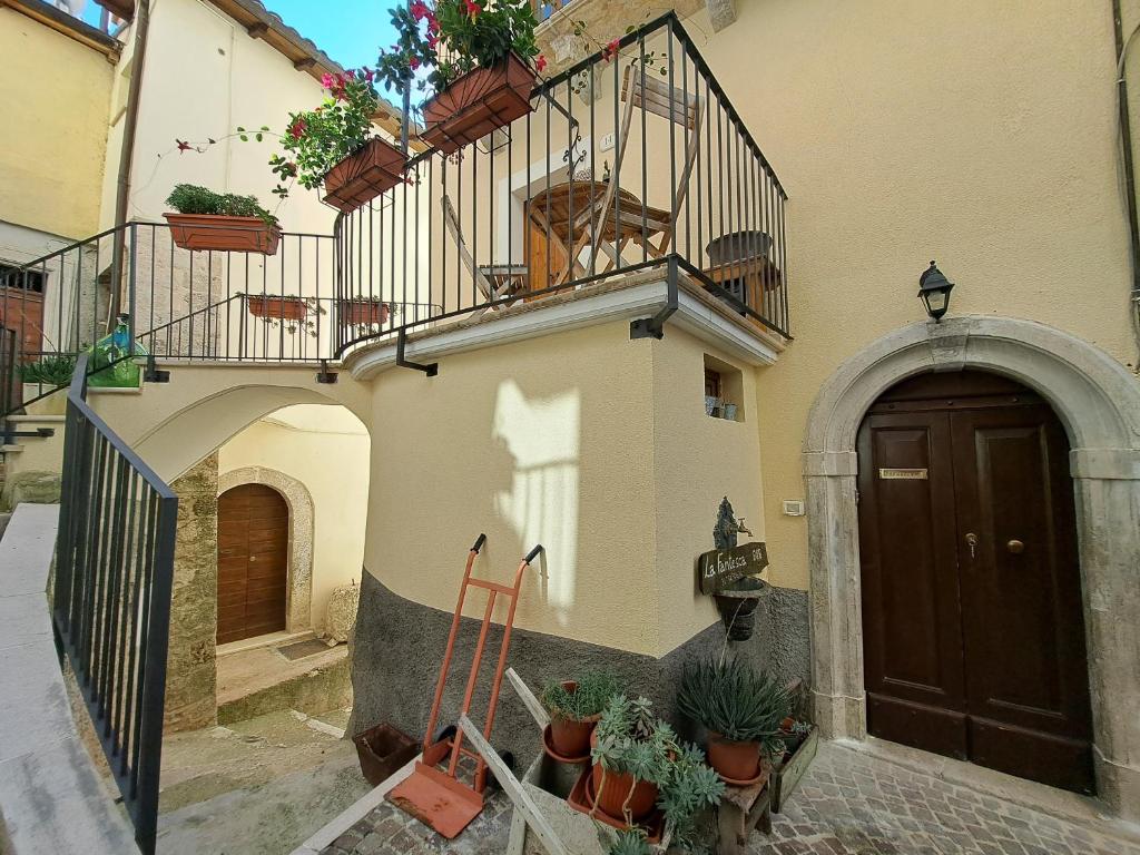 Budova, v ktorej sa apartmán nachádza