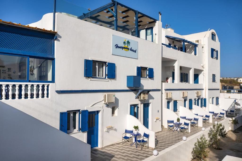 Honeymoon Beach Studios - 15