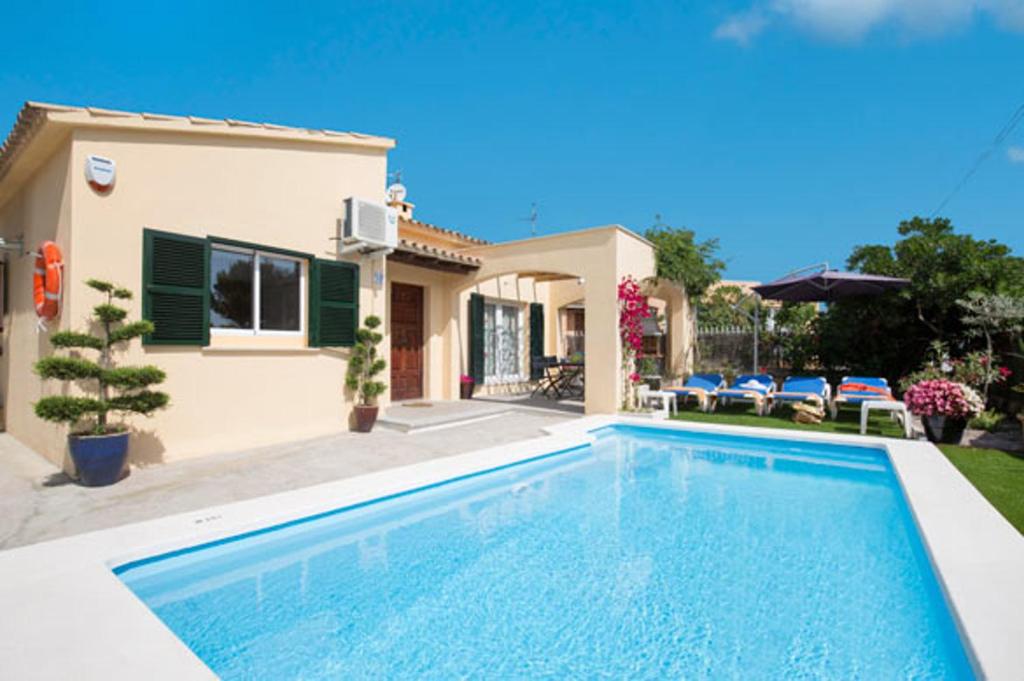 Fotografia z galérie ubytovania Charming Chalet in Alcúdia with Private Pool v Alcudii