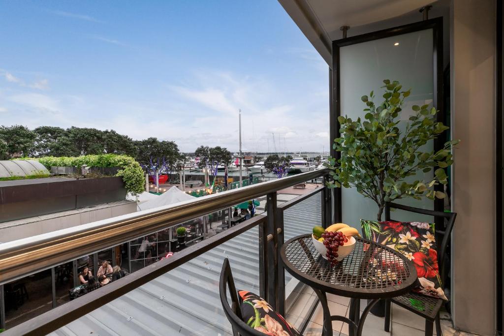 Your Next Viaduct Getaway! - Resim 19