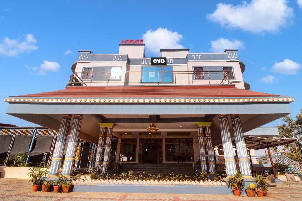 Hotel Partha International