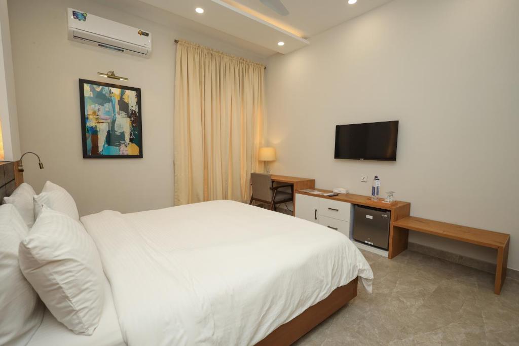 The Mark - Deluxe King Room