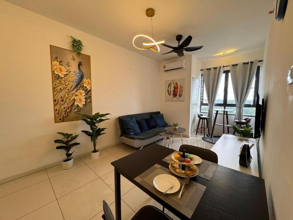 Horizon Suites,20mins-KLIA,5mins-XIA MEN UNI,5mins-KIP MALL,20mins-Mitsui  Outlet, Sepang (updated prices 2026)